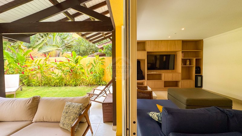 Casa em condom&iacute;nio 50 m da Praia de Juquehy - VENDA  São Sebastião - 