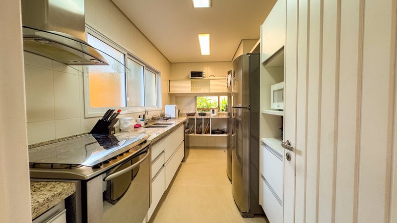 Casa em condom&iacute;nio 50 m da Praia de Juquehy - VENDA  São Sebastião - 