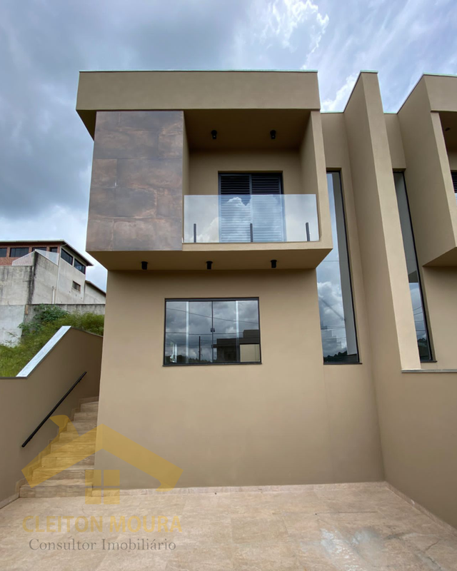 Casa com Piscina em Cajamar, no Portal dos Ipês Rua das Cravinas Cajamar - 