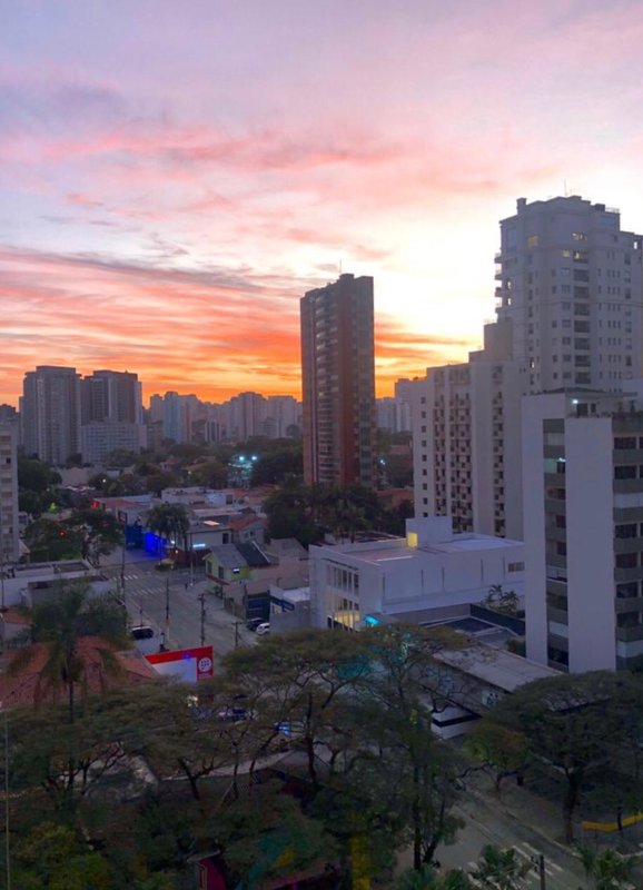 3 Quartos 1 suite 2 vagas 87m2 Avenida Chibarás São Paulo - 