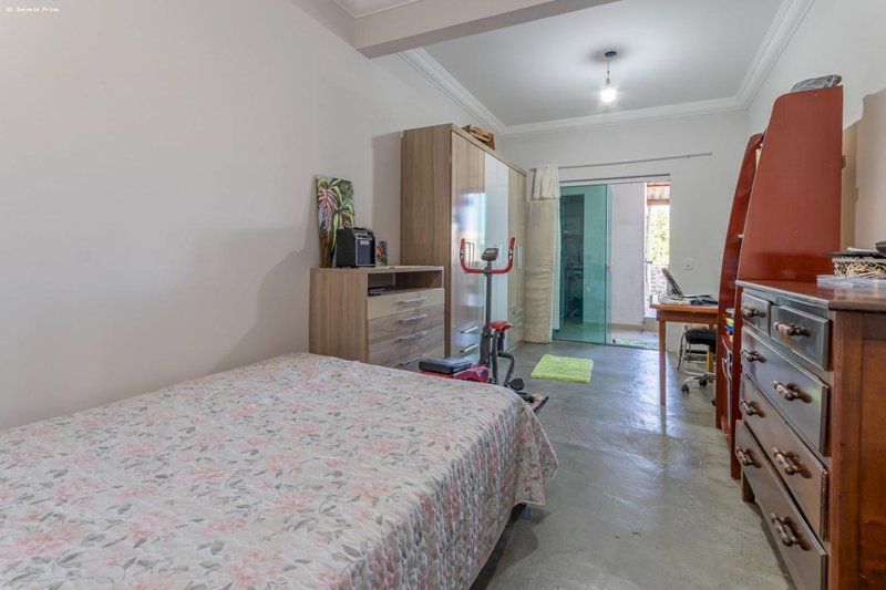 Casa 3 dormitórios para Venda em Balneário Camboriú, Centro, 3 dormitórios, 3 suítes, 2 ba   - 