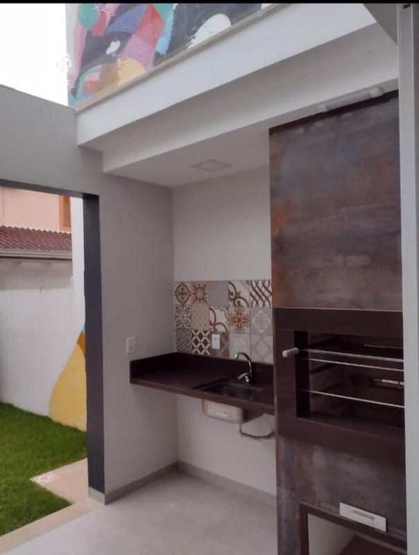 Casa 3 dormitórios para Venda em Porto Alegre, Hípica, 3 dormitórios, 1 suíte, 3 banheiros  Porto Alegre - 
