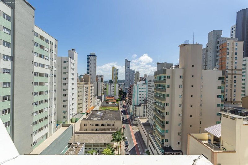 Apartamento 3 dormitórios para Venda em Balneário Camboriú, Centro, 3 dormitórios, 1 suíte  Balneário Camboriú - 