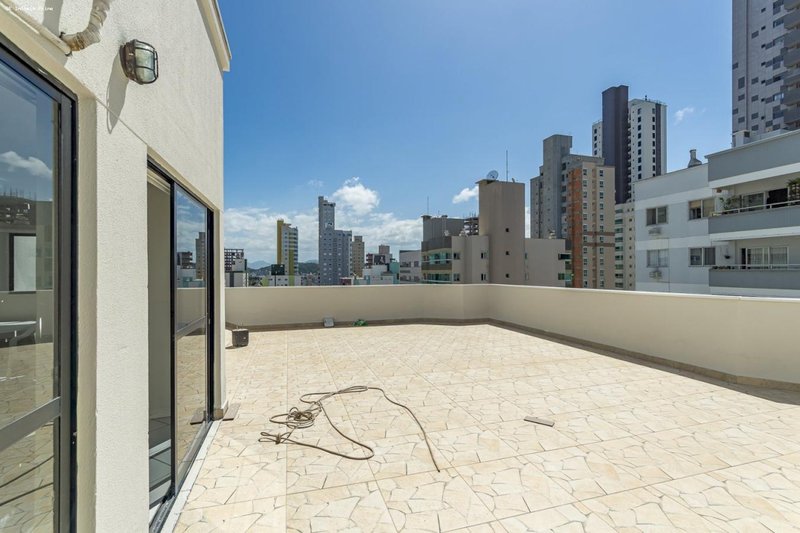 Apartamento 3 dormitórios para Venda em Balneário Camboriú, Centro, 3 dormitórios, 1 suíte  Balneário Camboriú - 