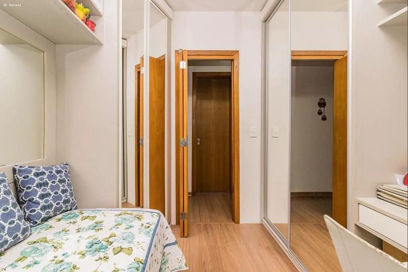 Apartamento 2 dormitórios para Venda em Porto Alegre, Cidade Baixa, 2 dormitórios, 1 suíte  Porto Alegre - 