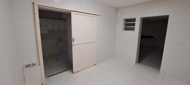 Aluga-se Prédio comercial 9 salas  Vila Nova Conceição R$30.000 baixo para 23 mil o pacote Rua Doutor Sodré São Paulo - 