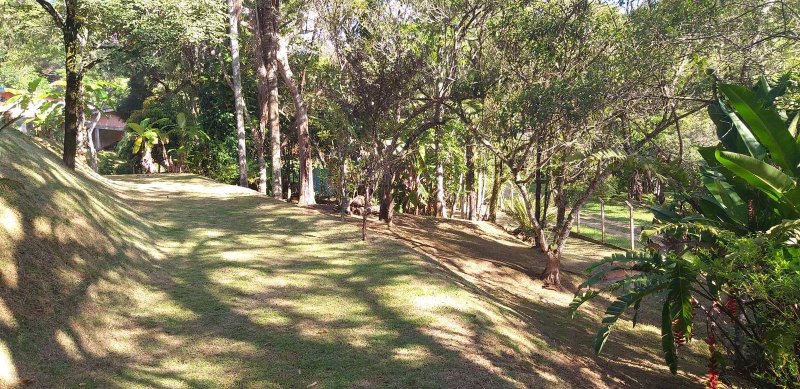 CHACARA COM 5.800 METROS EM SÃO JOSÉ DOS CAMPOS SP - São José dos Campos - 