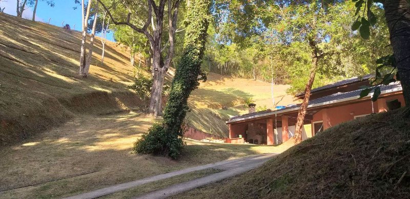 CHACARA COM 5.800 METROS EM SÃO JOSÉ DOS CAMPOS SP - São José dos Campos - 