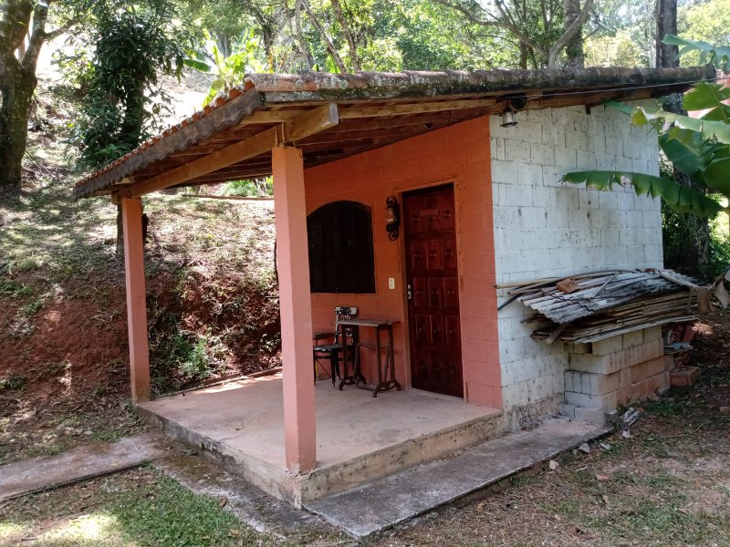 CHACARA COM 5.800 METROS EM SÃO JOSÉ DOS CAMPOS SP - São José dos Campos - 