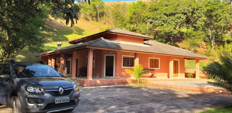CHACARA COM 5.800 METROS EM SÃO JOSÉ DOS CAMPOS SP - São José dos Campos - 