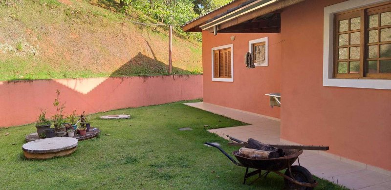 CHACARA COM 5.800 METROS EM SÃO JOSÉ DOS CAMPOS SP - São José dos Campos - 
