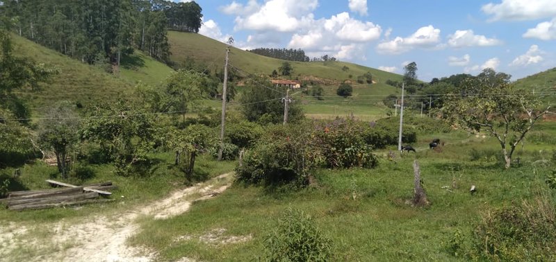 SITIO COM 5 ALQUEIRES EM SÃO JOSÉ DOS CAMPOS SP - São José dos Campos - 