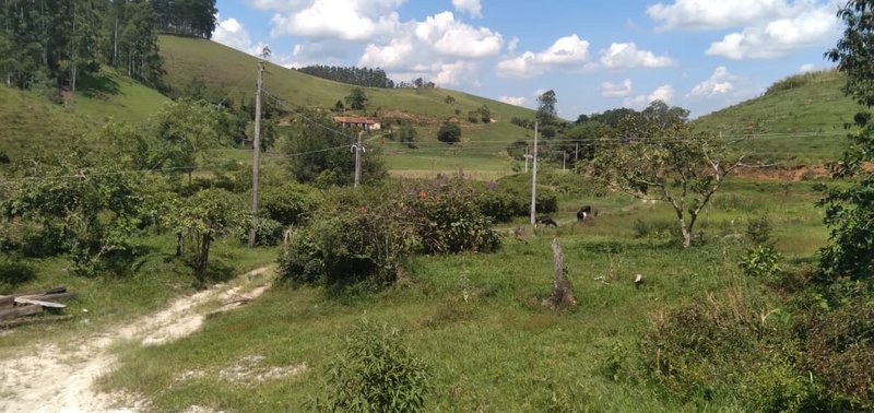 SITIO COM 5 ALQUEIRES EM SÃO JOSÉ DOS CAMPOS SP - São José dos Campos - 