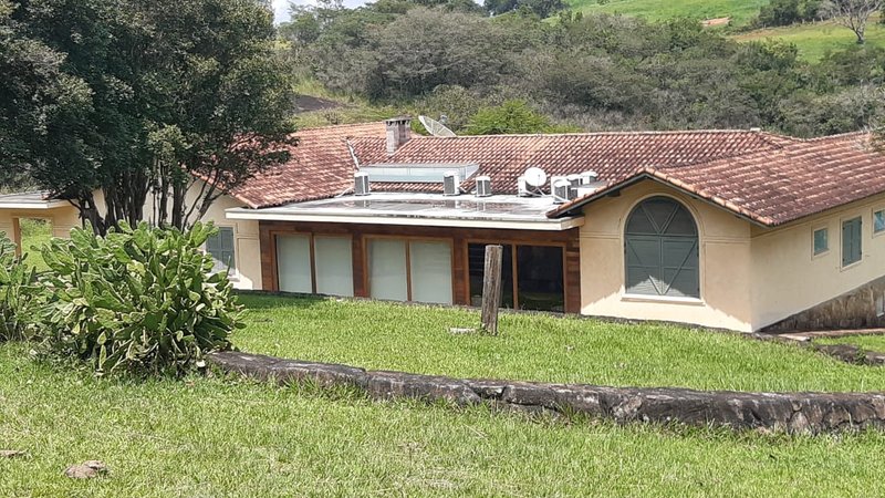FAZENDA COM 107 ALQUIRES EM POUSO ALEGRE MG - Pouso Alegre - 