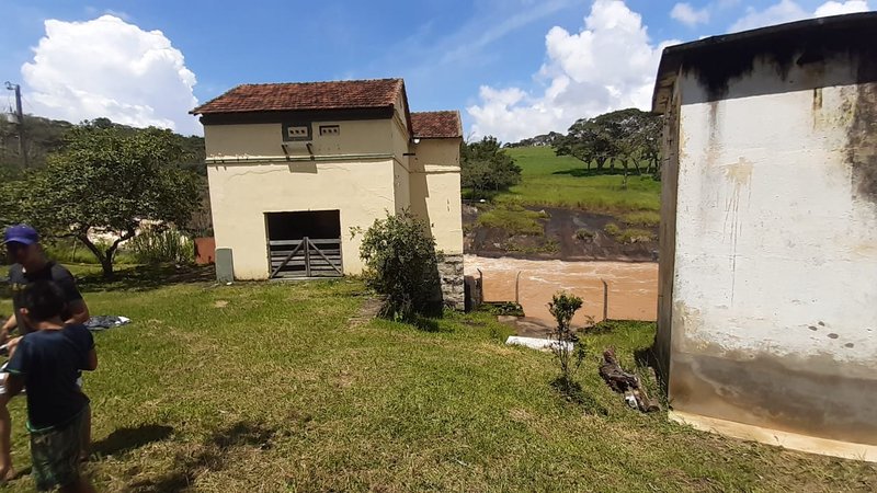FAZENDA COM 107 ALQUIRES EM POUSO ALEGRE MG - Pouso Alegre - 