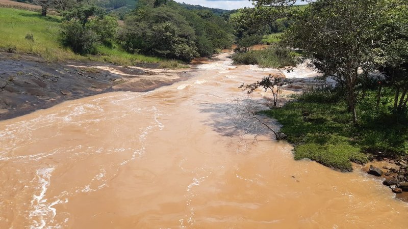 FAZENDA COM 107 ALQUIRES EM POUSO ALEGRE MG - Pouso Alegre - 