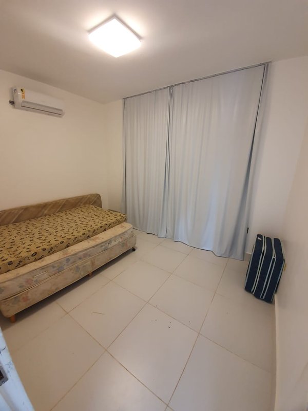 Casa 4/4 - 3 suítes em condominio com acesso privativo a praia em Barra do Jacuípe  Camaçari - 