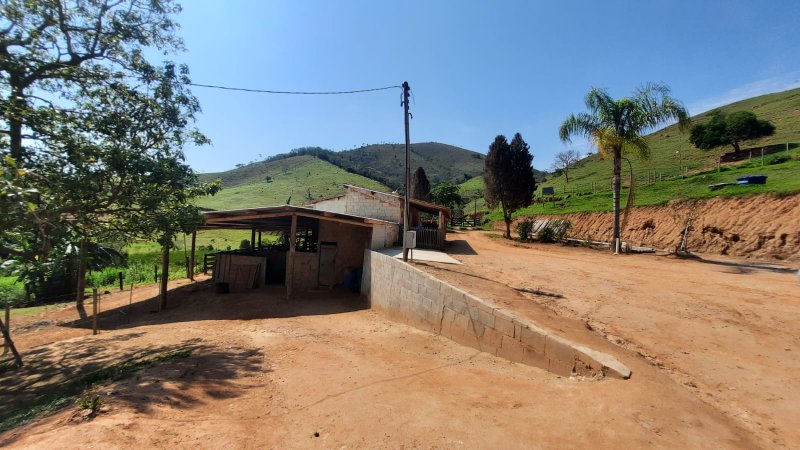 SITIO COM 25 ALQUEIRES EM REDENÇÃO DA SERRA SP - REDENCAO DA SERRA - 