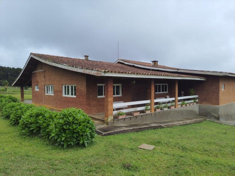 FAZENDA COM 83 ALQUEIRES EM DELFIM MOREIRA/MINAS GERAIS - DELFIM MOREIRA - 