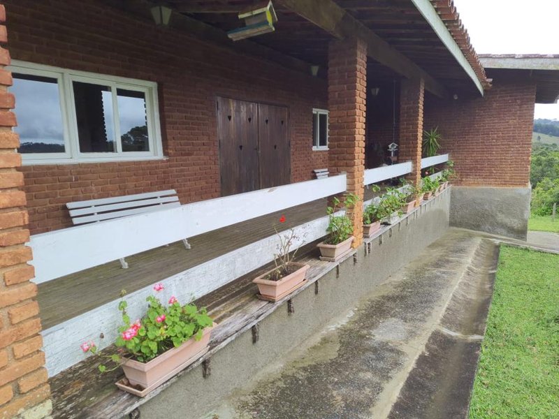 FAZENDA COM 83 ALQUEIRES EM DELFIM MOREIRA/MINAS GERAIS - DELFIM MOREIRA - 
