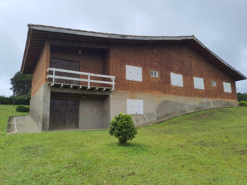 FAZENDA COM 83 ALQUEIRES EM DELFIM MOREIRA/MINAS GERAIS - DELFIM MOREIRA - 