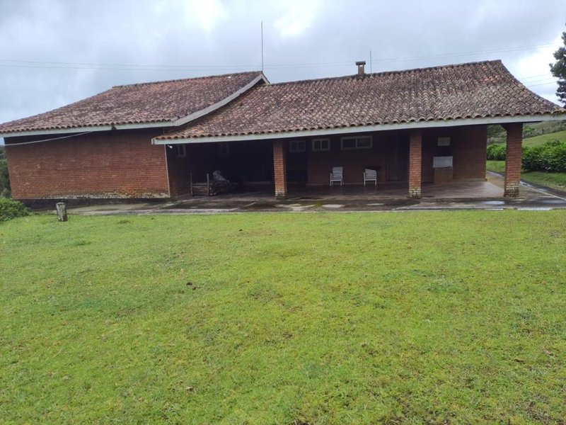 FAZENDA COM 83 ALQUEIRES EM DELFIM MOREIRA/MINAS GERAIS - DELFIM MOREIRA - 