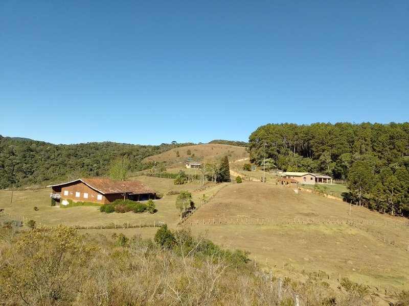 FAZENDA COM 83 ALQUEIRES EM DELFIM MOREIRA/MINAS GERAIS - DELFIM MOREIRA - 