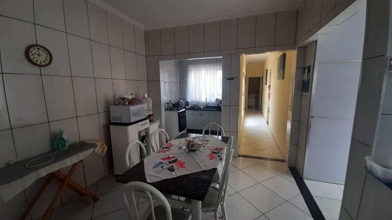 CASA EM VILA BELA - AMERICANA/SP - Americana - 