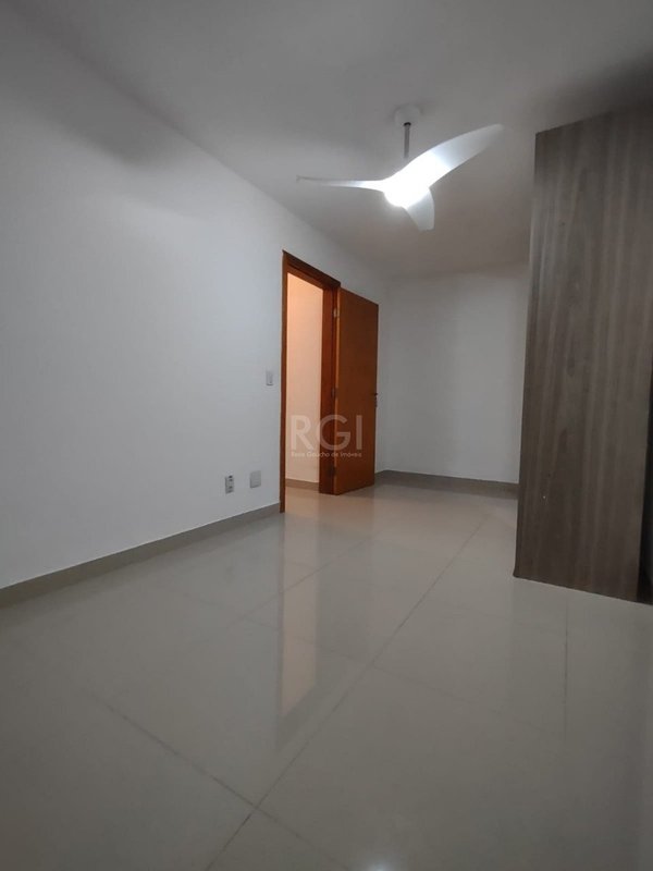 Apartamento Condomínio Edifício Fênix Apto CA5899 61m² 2D Oscar Schneider Porto Alegre - 