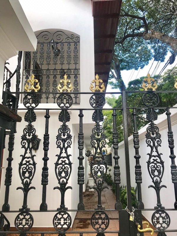 Vende-se Aluga-se Casa 3 quartos Jardim Paulista, para venda ou locação Rua Sarita Cyrillo São Paulo - 