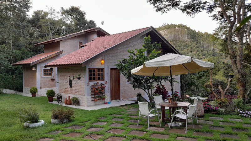 CHACARA EM CONDOMINIO COM 1.440 M² EM SANTO ANTONIO DO PINHAL SP - Santo Antônio do Pinhal - 