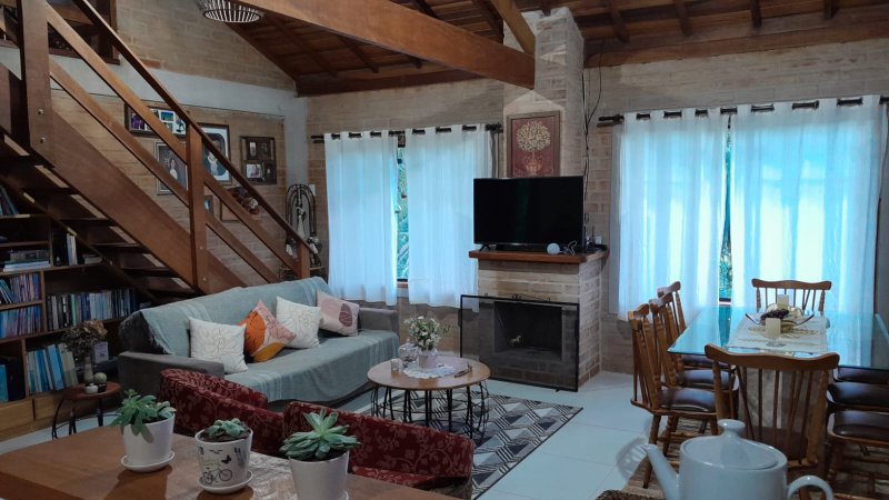 CHACARA EM CONDOMINIO COM 1.440 M² EM SANTO ANTONIO DO PINHAL SP - Santo Antônio do Pinhal - 
