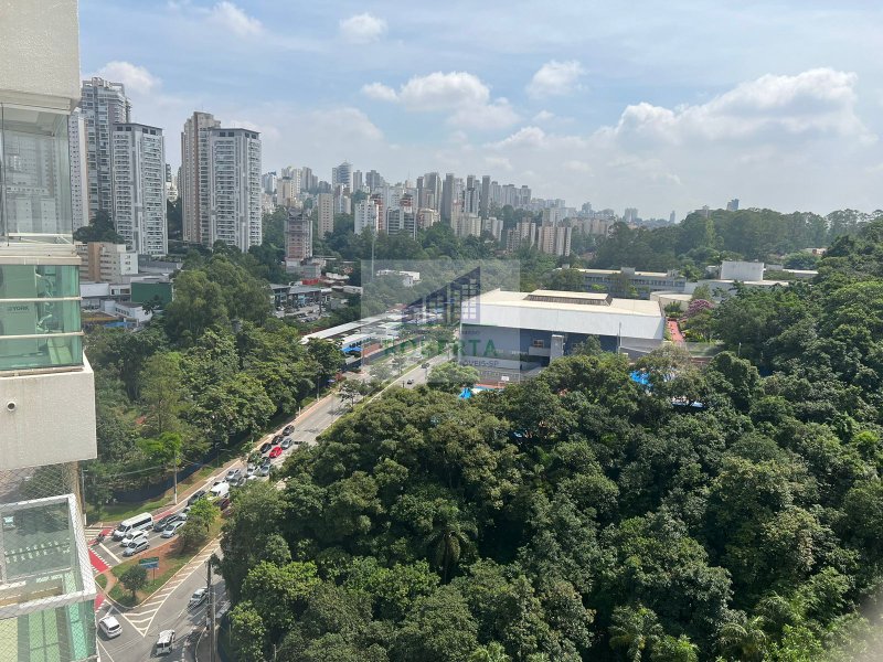 APARTAMENTO À VENDA EM PARQUE DO MORUMBI COM 3 DORMITÓRIOS Avenida Dona Helena Pereira de Moraes São Paulo - 
