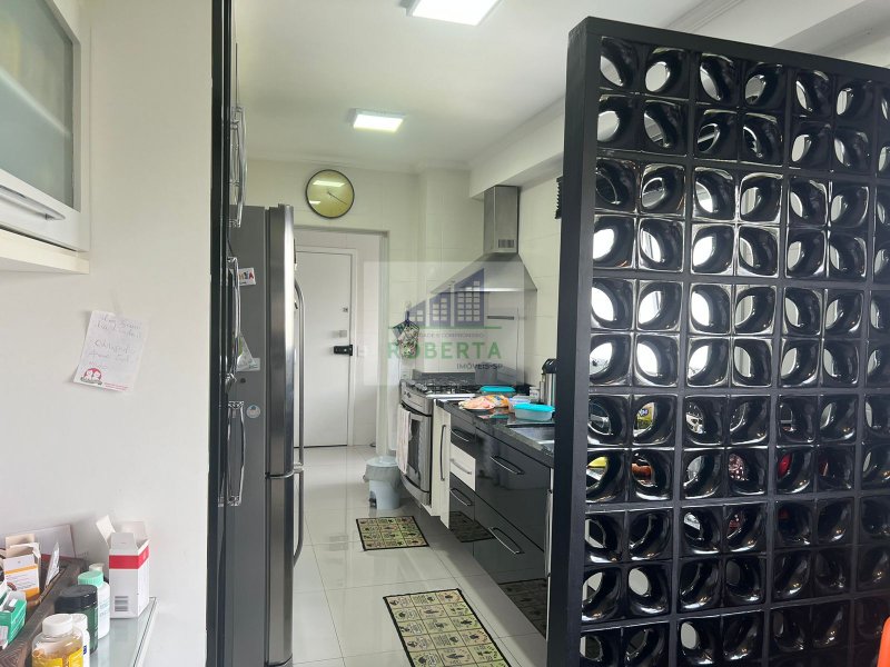 APARTAMENTO À VENDA EM PARQUE DO MORUMBI COM 3 DORMITÓRIOS Avenida Dona Helena Pereira de Moraes São Paulo - 