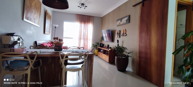 Apartamento Duplex no Condomínio Foz do Joanes em Lauro de Freitas (2 vagas soltas) Rua João Marques Oliveira Lauro de Freitas - 