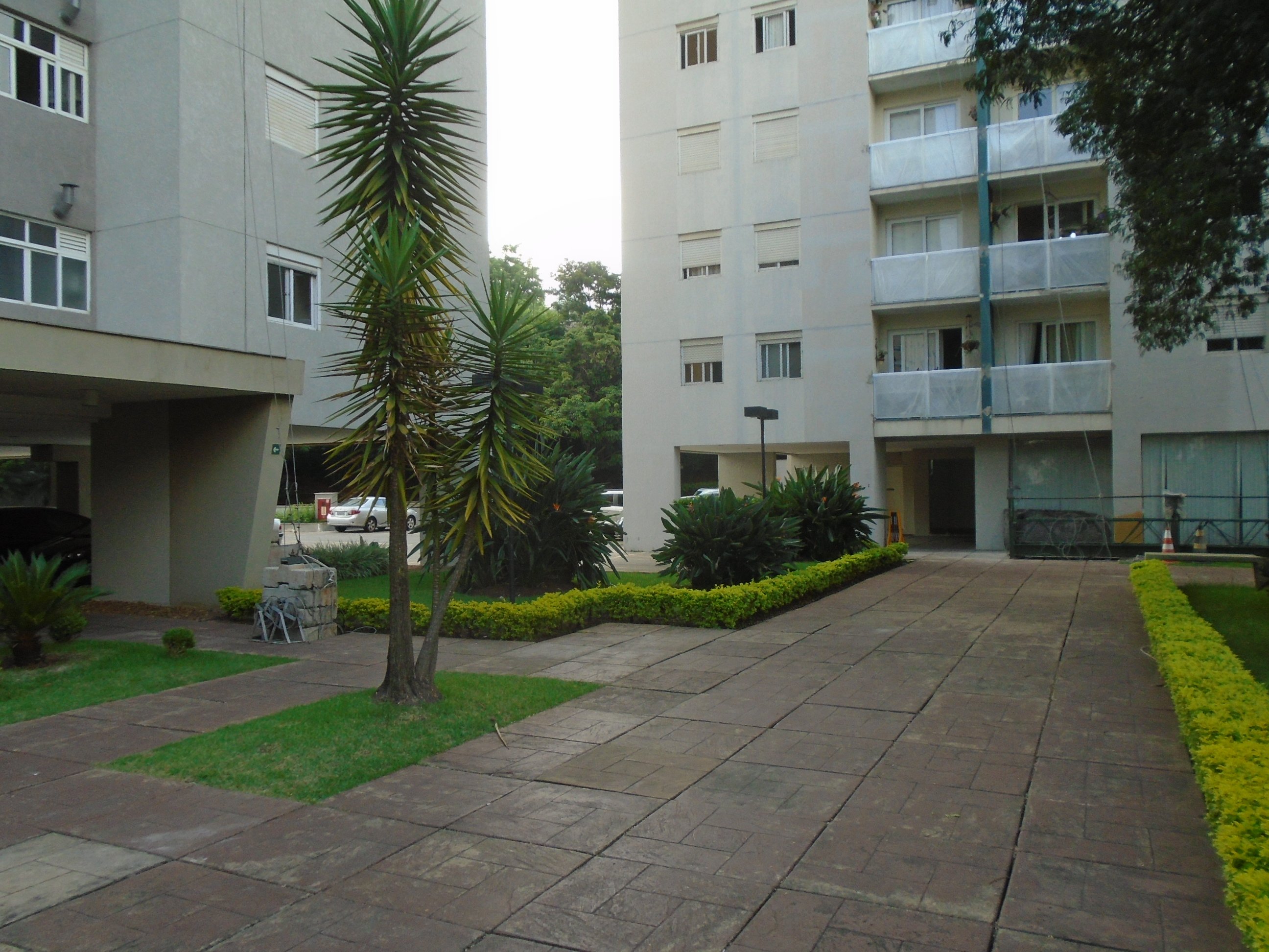 Apartamento à venda com 3 quartos, 86m² - Foto 2