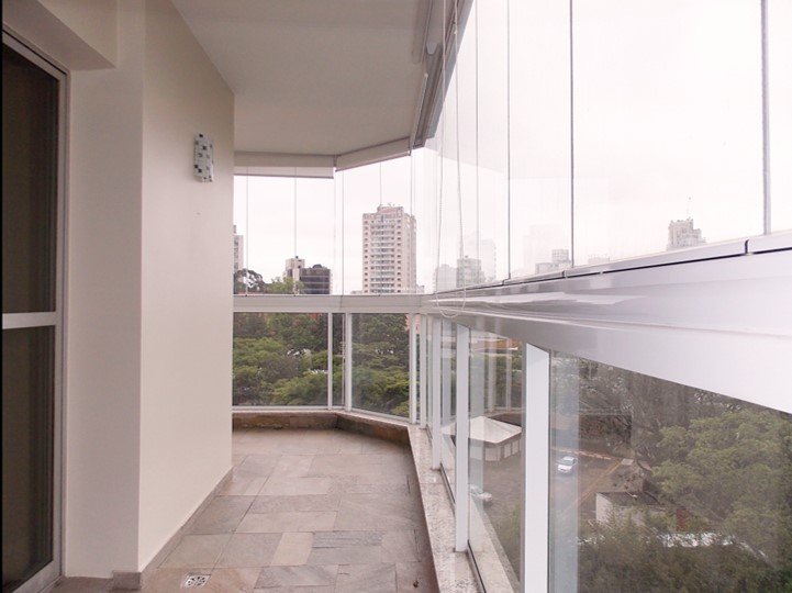 Apartamento 1 dormitório 3 suítes 240m² 3 vagas Morumbi Sao Paulo/SP  São Paulo - 