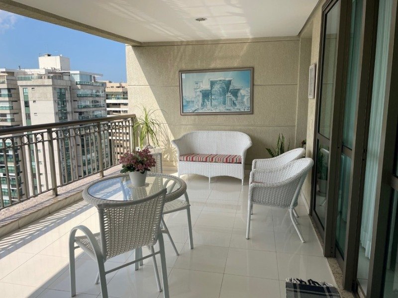 Apartamento 4 dormitórios 2 suítes 315m² 3 vagas Barra da Tijuca Rio de Janeiro/RJ  Rio de Janeiro - 