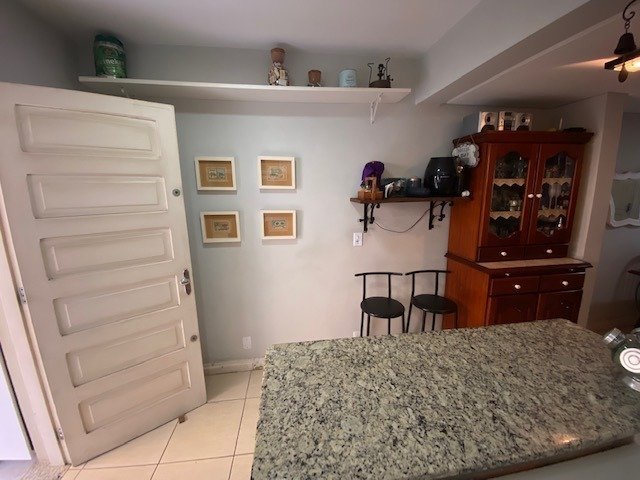 Casa 4 dormitórios 1 suíte 125m² 2 vagas Jardim Itu Porto Alegre/RS  Porto Alegre - 