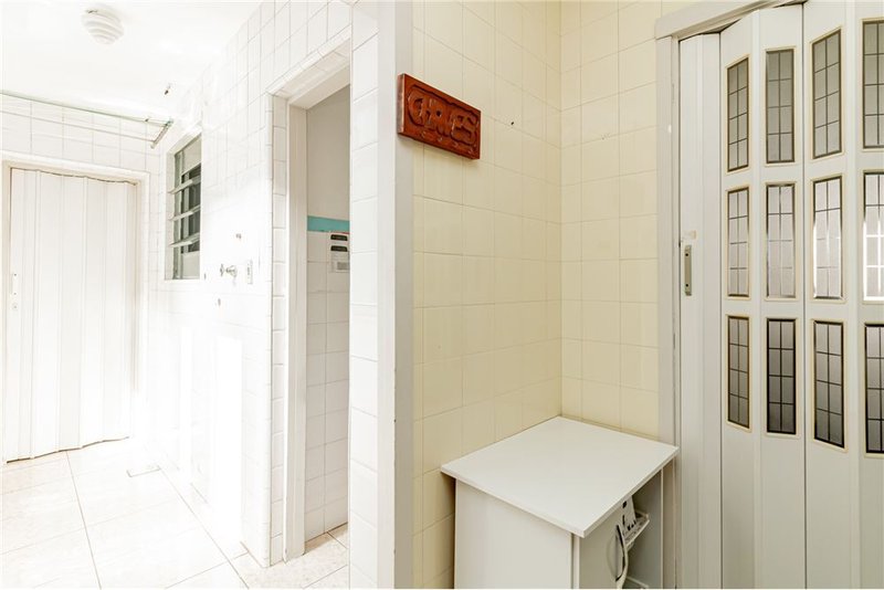 Apartamento 2 dormitórios 68m², Menino Deus Gonçalves Dias Porto Alegre - 
