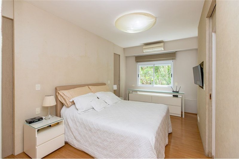 Apartamento a venda no Panamby - 4 dormitórios 212m² Itapaiúna São Paulo - 