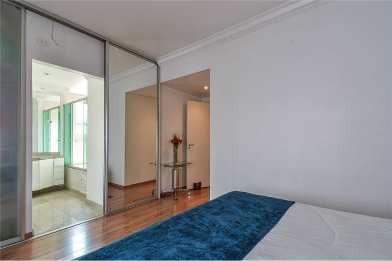 Apartamento a venda no Brooklin Paulista - 3 dormitórios 115m² Barão do Triunfo São Paulo - 