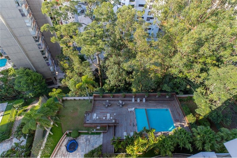 Apartamento a venda no Real Parque - 3 dormitórios 160m² Barão de Campos Gerais São Paulo - 