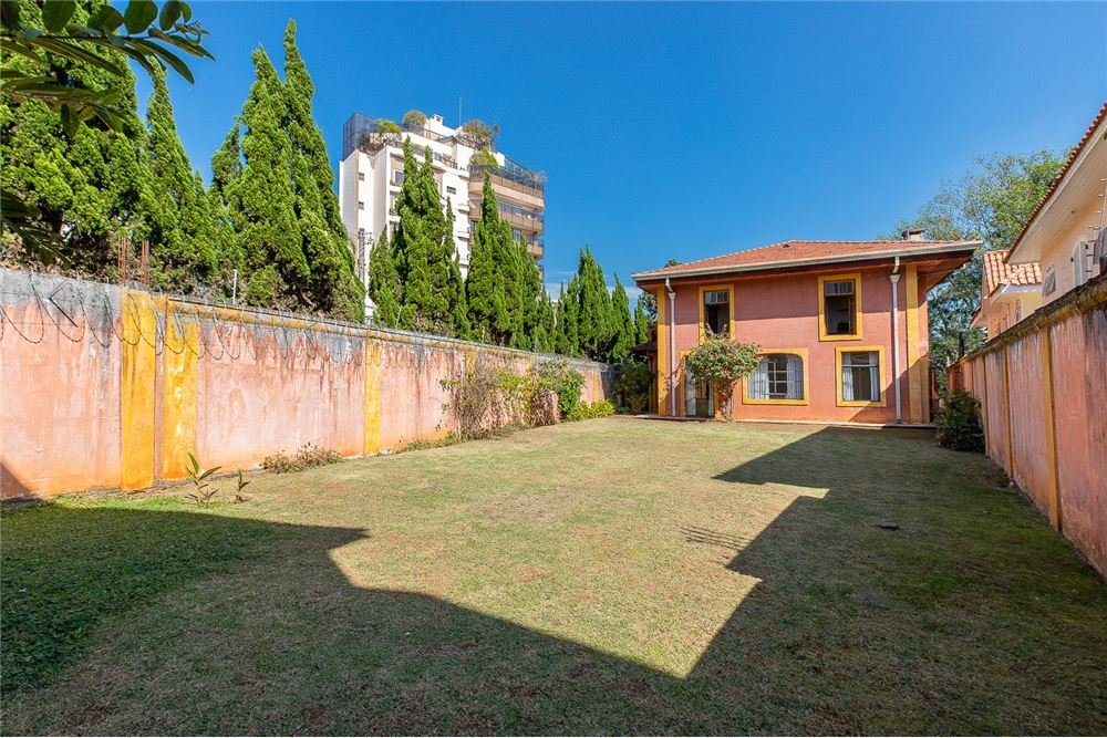 Casa à venda com 5 quartos, 351m² - Foto 9