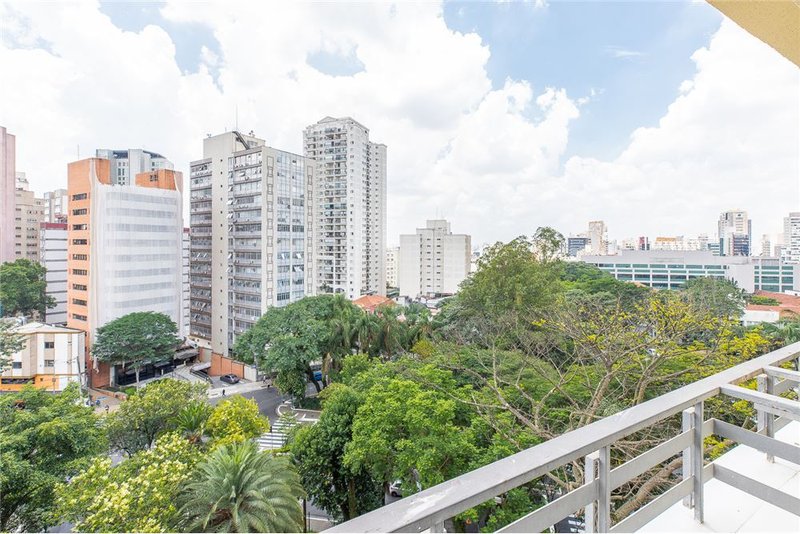 Apartamento BVAA 84 Apto 601251088-7 1 suíte 370m² Amadeu Amaral São Paulo - 