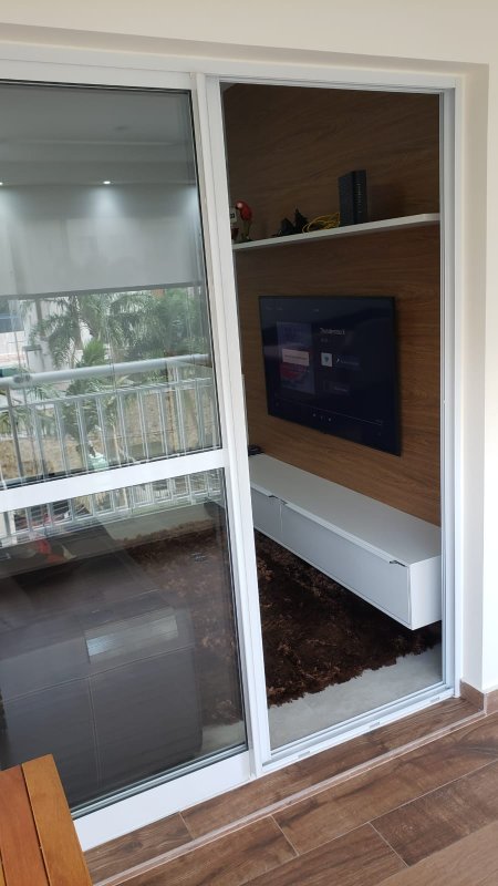 Apartamento mobiliado para venda com 64m², 02 dormitórios, 02 banheiros e 01 vaga Rua Abagiba São Paulo - 