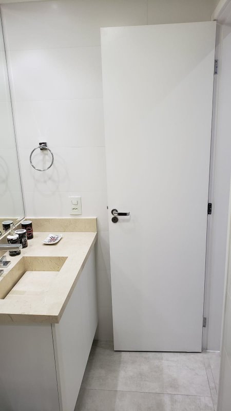 Apartamento mobiliado para venda com 64m², 02 dormitórios, 02 banheiros e 01 vaga Rua Abagiba São Paulo - 
