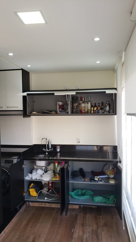 Apartamento mobiliado para venda com 64m², 02 dormitórios, 02 banheiros e 01 vaga Rua Abagiba São Paulo - 