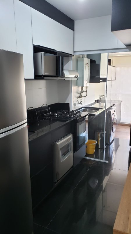 Apartamento mobiliado para venda com 64m², 02 dormitórios, 02 banheiros e 01 vaga Rua Abagiba São Paulo - 