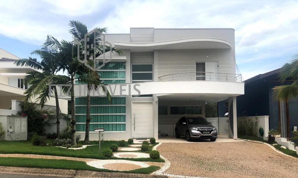 Casa à venda com 3 quartos, 327m² - Foto 1